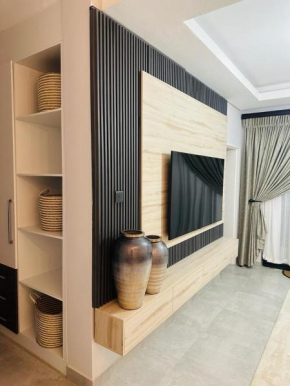 LuxVilla Sarona